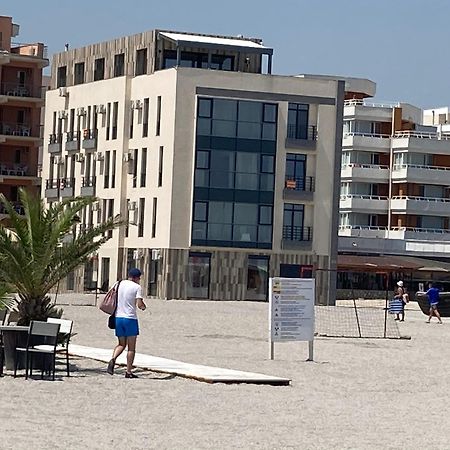 Beach Rooms Roberta Mamaia Buitenkant foto