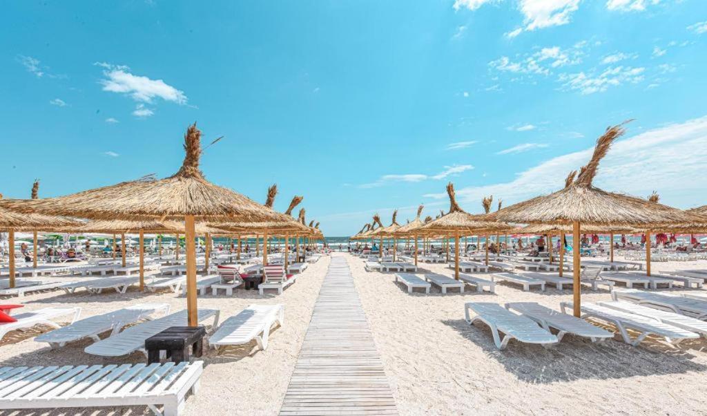 Beach Rooms Roberta Mamaia Buitenkant foto