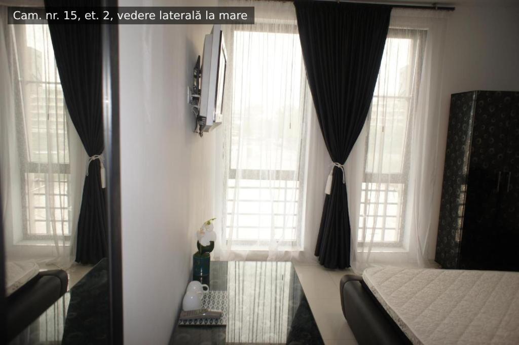 Beach Rooms Roberta Mamaia Buitenkant foto