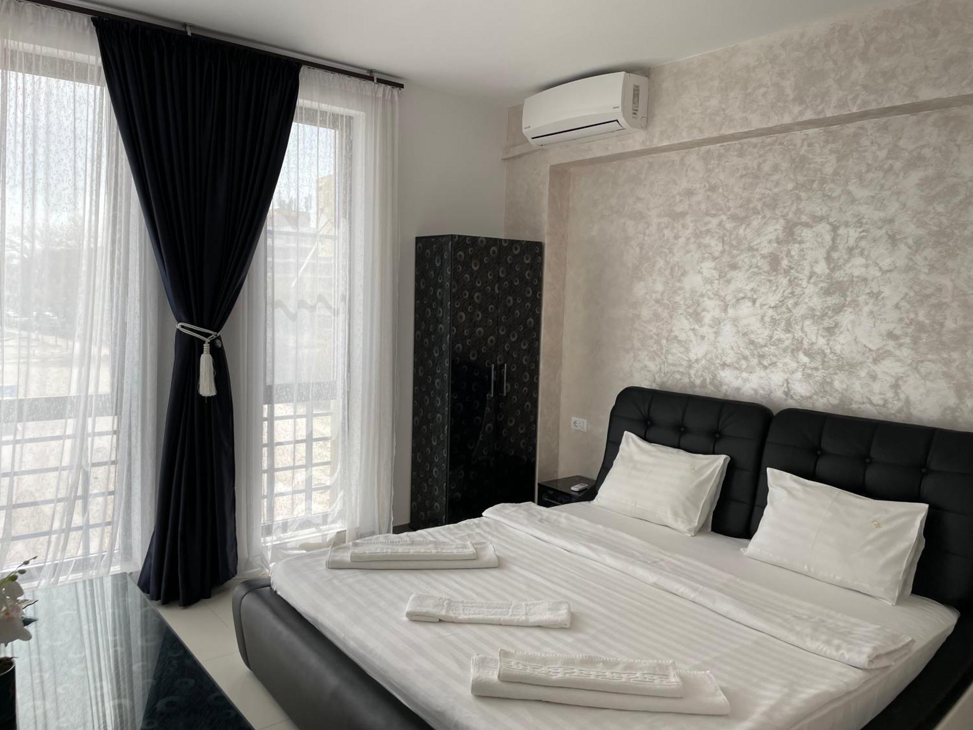 Beach Rooms Roberta Mamaia Buitenkant foto